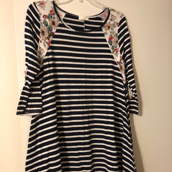 Dresses & Skirts - Striped/Floral Tunic Dress